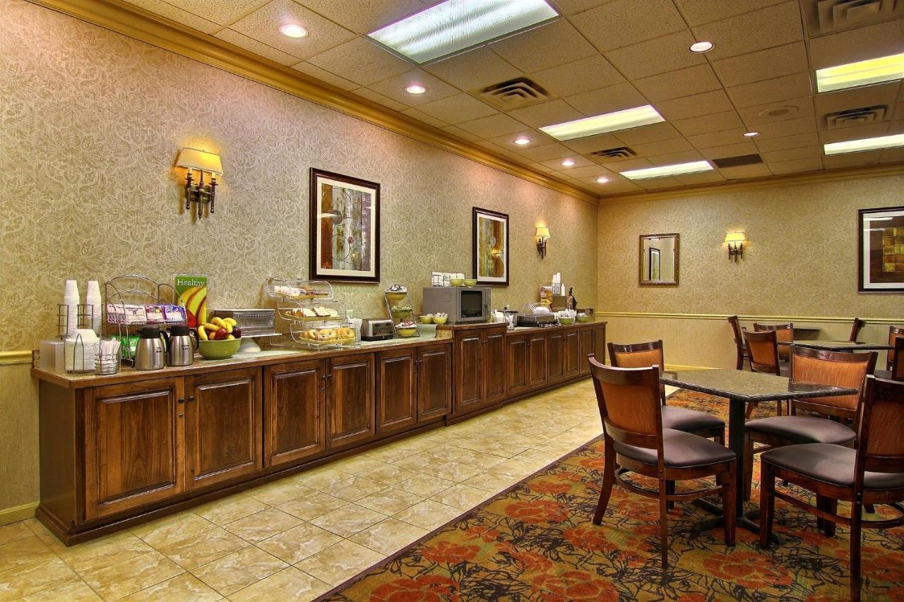 Quality Inn & Suites Mansfield Exterior foto