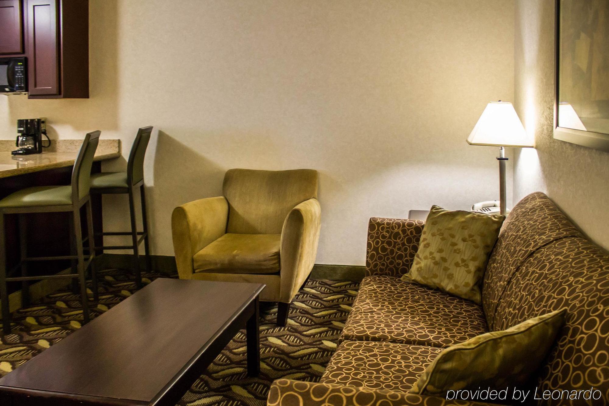 Quality Inn & Suites Mansfield Exterior foto